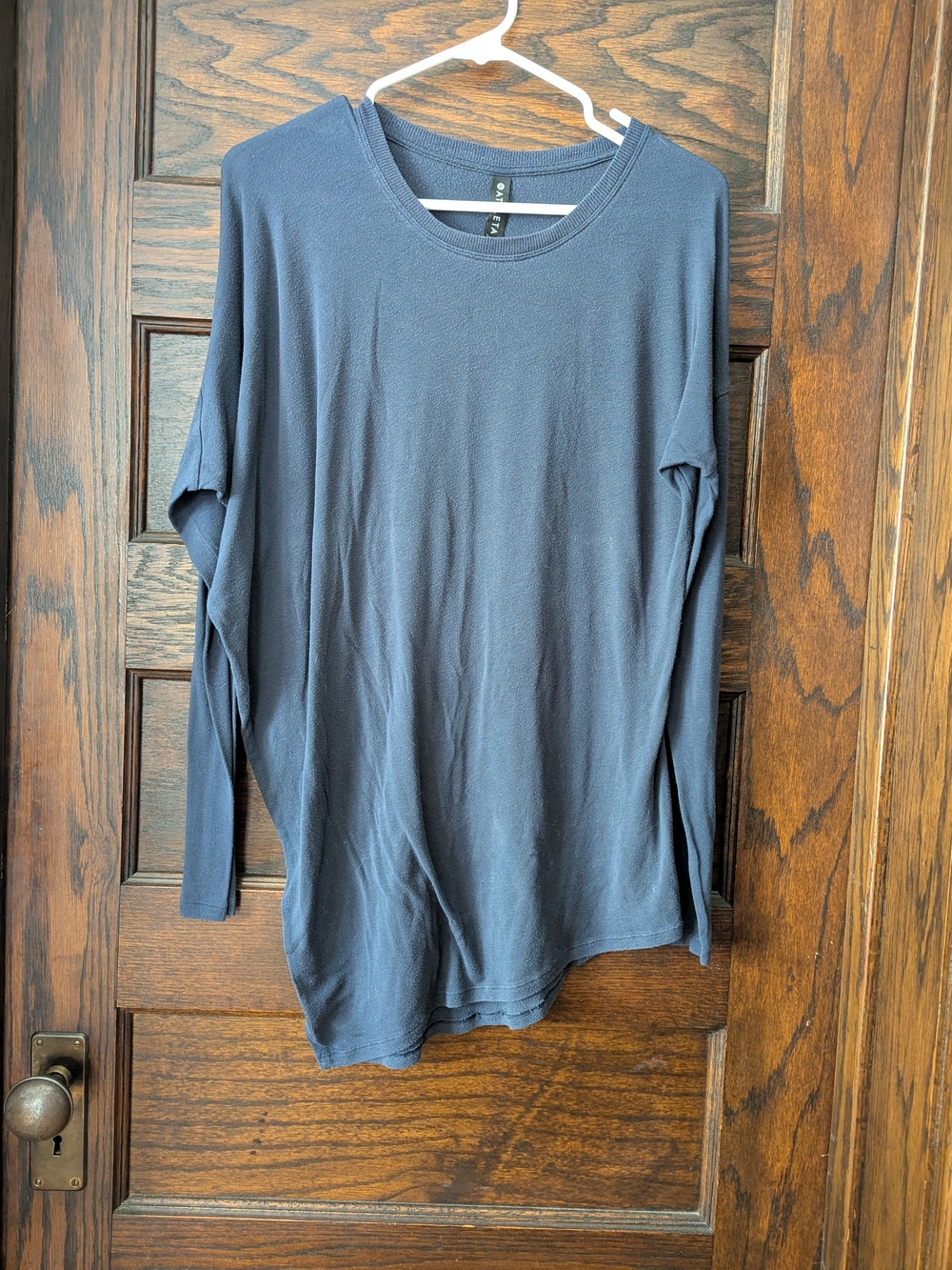 Athleta Oversized Asymmetrical Hem Long Sleeve Tee/Tunic Navy Blue - Women's S